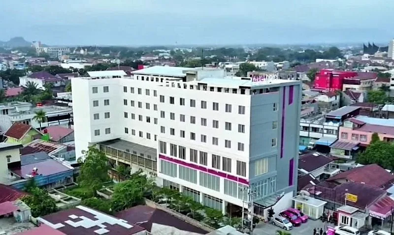 Bangunan favehotel Olo Padang dari udara
